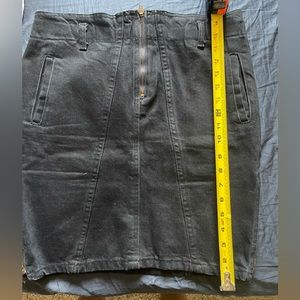 Vintage Guess Denim Skirt- Black